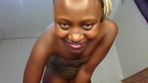 naughtyqueen12 online show from February 23, 12:26 pm