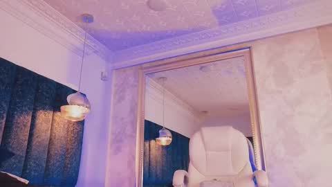 Juli  online show from February 12, 11:07 am