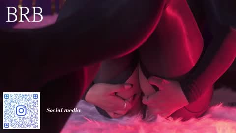 Nefertari online show from January 18, 11:28 am