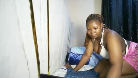 nellyeluxe online show from January 31, 7:11 pm