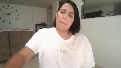 kelly lopez online show from September 30, 6:46 pm