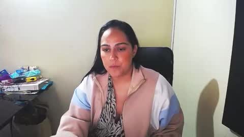 kelly lopez online show from January 21, 1:00 pm