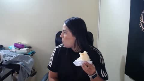 kelly lopez online show from February 20, 1:30 pm