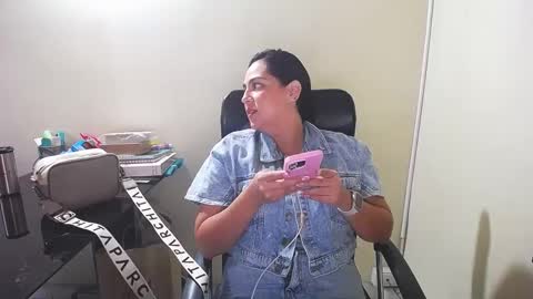 kelly lopez online show from January 11, 12:29 pm