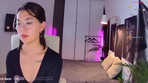 Snapshot of new_meow chatting on October 7, 11:53 pm Alice online show from October 7, 11:53 pm