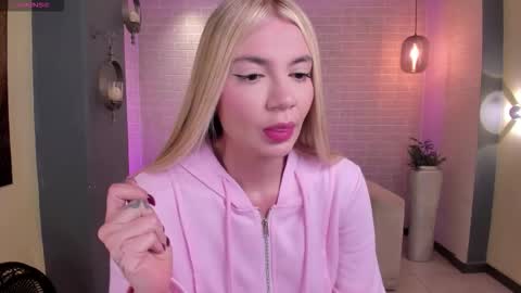 SQUIRTER DOLL    online show from January 10, 10:53 am