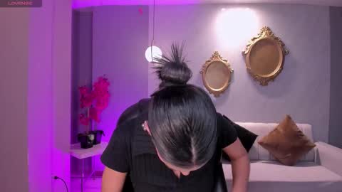 Call me Nia  online show from March 17, 2:59 am