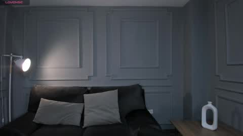 Call me Nia  online show from March 6, 7:10 pm