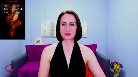 Snapshot of niasmithh chatting on December 4, 1:09 pm niasmithh online show from December 4, 1:09 pm