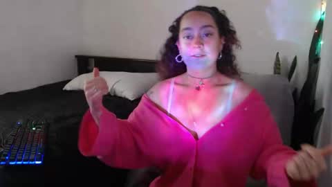 Snapshot of niavelvett chatting on October 18, 3:48 pm NiaVelvett online show from October 18, 3:48 pm
