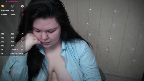 nicara_ online show from December 25, 7:46 am