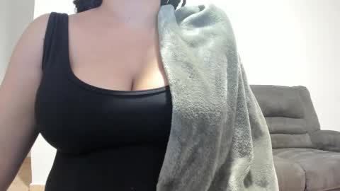 Snapshot of nicebrown chatting on February 12, 9:22 pm Sfora online show from February 12, 9:22 pm