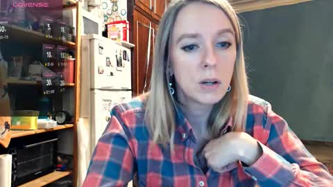 Snapshot of nicekat chatting on October 19, 6:21 pm Kathrine online show from October 19, 6:21 pm