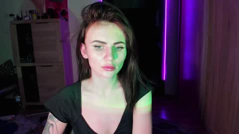 Nicky Weekends online show from January 27, 1:37 am