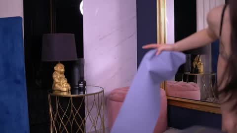 Nicky online show from March 14, 9:05 pm