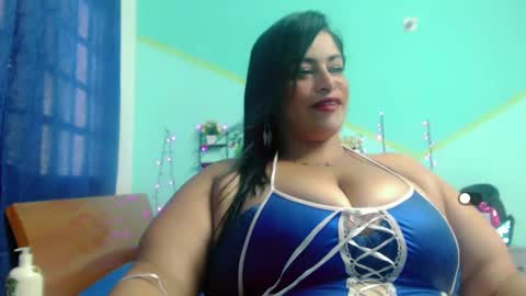 Snapshot of nickyribeiro chatting on February 28, 6:52 pm nickyribeiro online show from February 28, 6:52 pm