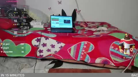 Snapshot of nickyvixenn chatting on September 26, 12:30 am Nicolle online show from September 26, 12:30 am