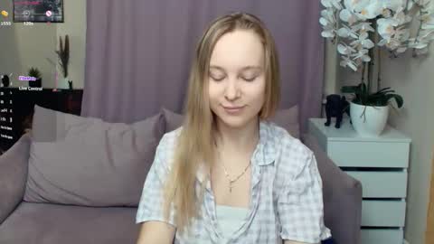 Nicoletta online show from January 18, 8:16 pm