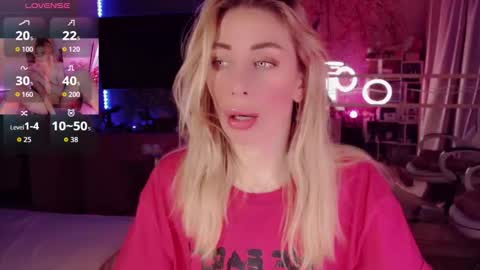 Nicole online show from November 22, 11:40 pm