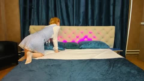 nicole_hiness online show from February 22, 7:34 am
