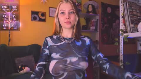 Nicole online show from October 2, 3:00 am