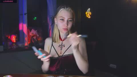 Nicole online show from November 1, 2:37 am