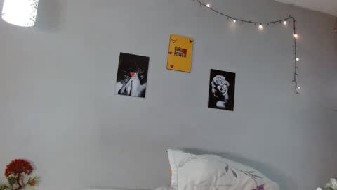 nicole_mayer01 online show from October 19, 12:29 pm