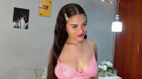 nicole_mayer01 online show from October 7, 11:25 am