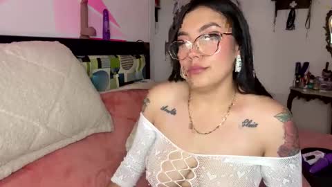 Nicole online show from November 22, 5:32 am