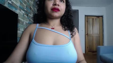 Nicole online show from March 6, 2:56 pm