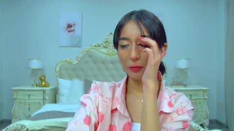 Nicole online show from March 2, 4:25 pm