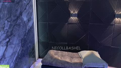 Snapshot of nicollbashel chatting on January 20, 7:04 am Nicoll Independent model online show from January 20, 7:04 am