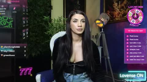 Nicolle online show from February 4, 11:13 am