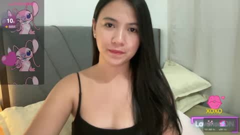 Snapshot of nicollete_snow chatting on March 4, 12:44 pm NIC 333 online show from March 4, 12:44 pm