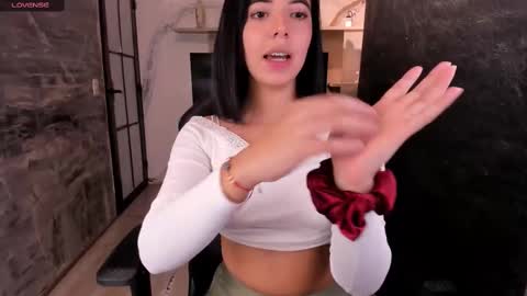 NicolRoss online show from November 10, 5:19 pm