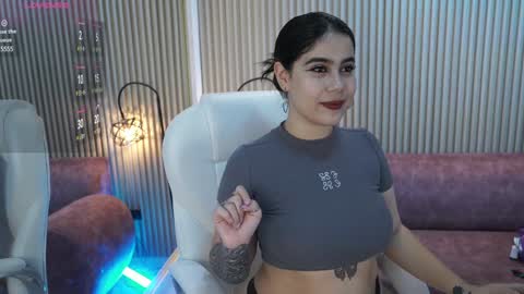 nicooroobin online show from January 30, 12:06 pm