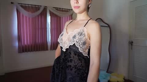 Aurora online show from December 17, 4:05 am