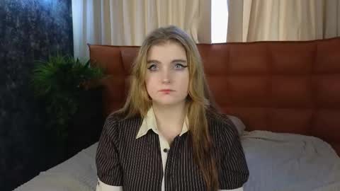 Azalea online show from November 26, 7:42 am