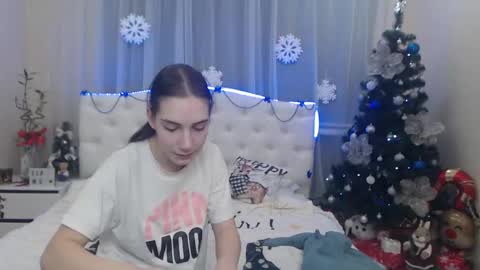 Snapshot of nikastarkk chatting on December 13, 10:02 pm nikastarkk online show from December 13, 10:02 pm