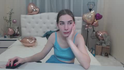 Snapshot of nikastarkk chatting on February 19, 7:38 pm nikastarkk online show from February 19, 7:38 pm