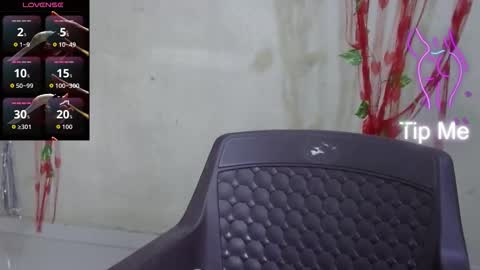Snapshot of nike_aj chatting on October 24, 5:47 am Nike online show from October 24, 5:47 am
