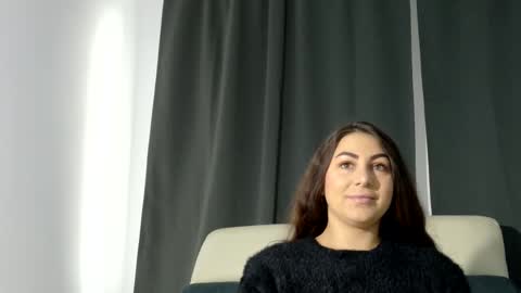 nikiluch online show from October 27, 7:15 am