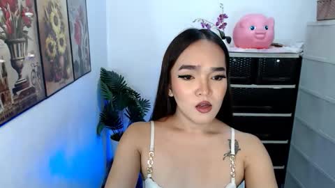 nikitta_morris online show from March 16, 3:31 am