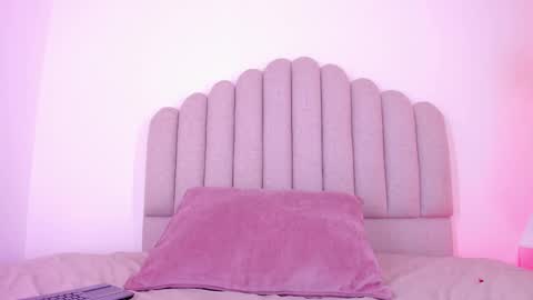 Snapshot of nikki_angel_ chatting on March 5, 7:28 pm NIkki Angel online show from March 5, 7:28 pm