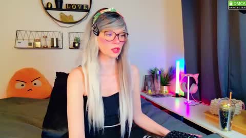 Kitty Chatte online show from February 1, 8:29 am