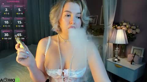Snapshot of nikki_kai chatting on October 9, 2:05 am Nikki online show from October 9, 2:05 am