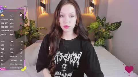 Snapshot of nikkimiltons chatting on September 9, 12:16 pm Nikki online show from September 9, 12:16 pm