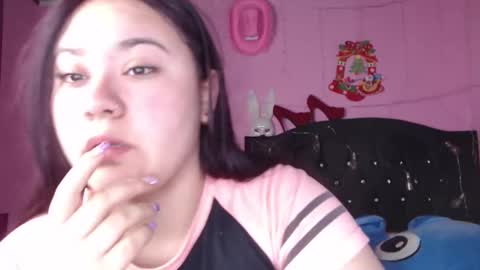 Snapshot of nikkirous_ chatting on March 12, 12:36 pm Nikkirous online show from March 12, 12:36 pm