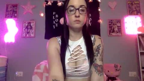 Nikki online show from November 4, 5:45 am