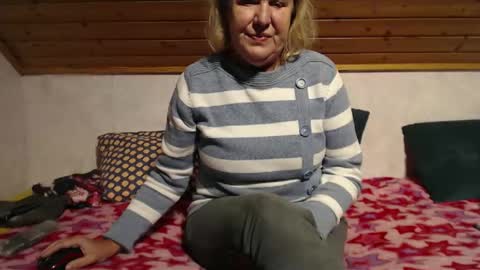 Nikole1 online show from October 10, 5:18 pm